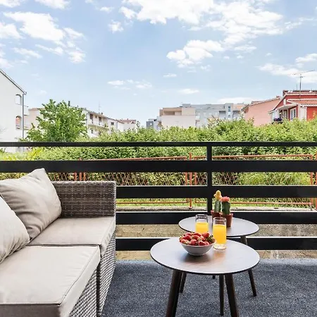 Апартаменти Seka's Family *