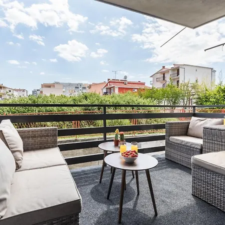 Seka's Family Спліт