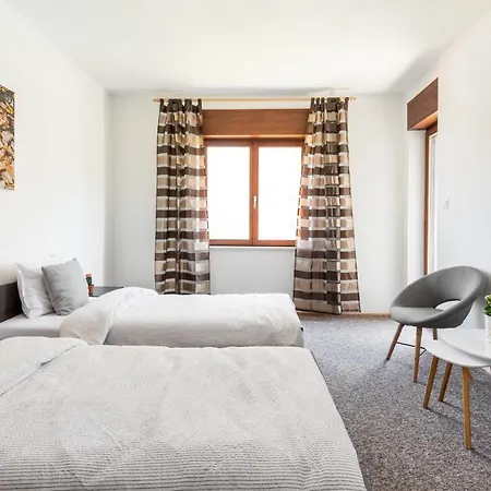 Seka's Family Апартаменти Спліт