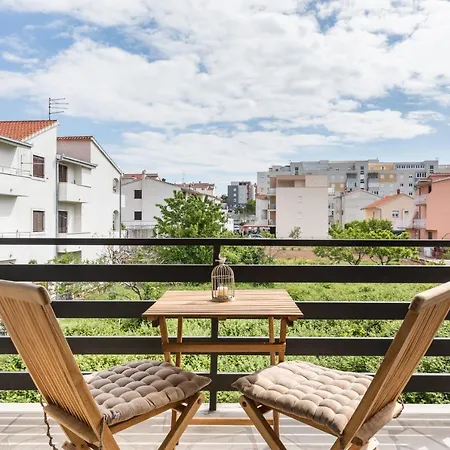 Seka's Family Апартаменти *